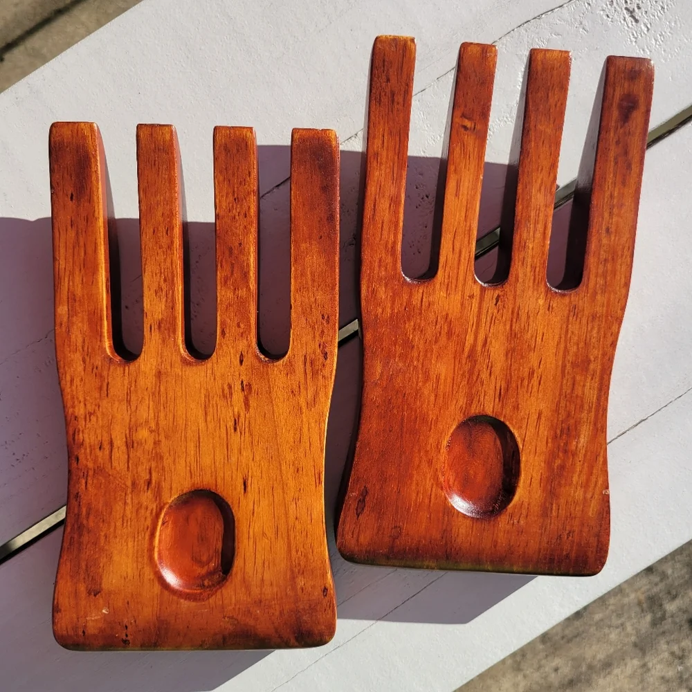 Wood Salad Serving Forks (Teak?) ~ Tropical Tiki Vibe ~ Entertaining ~ Nice!